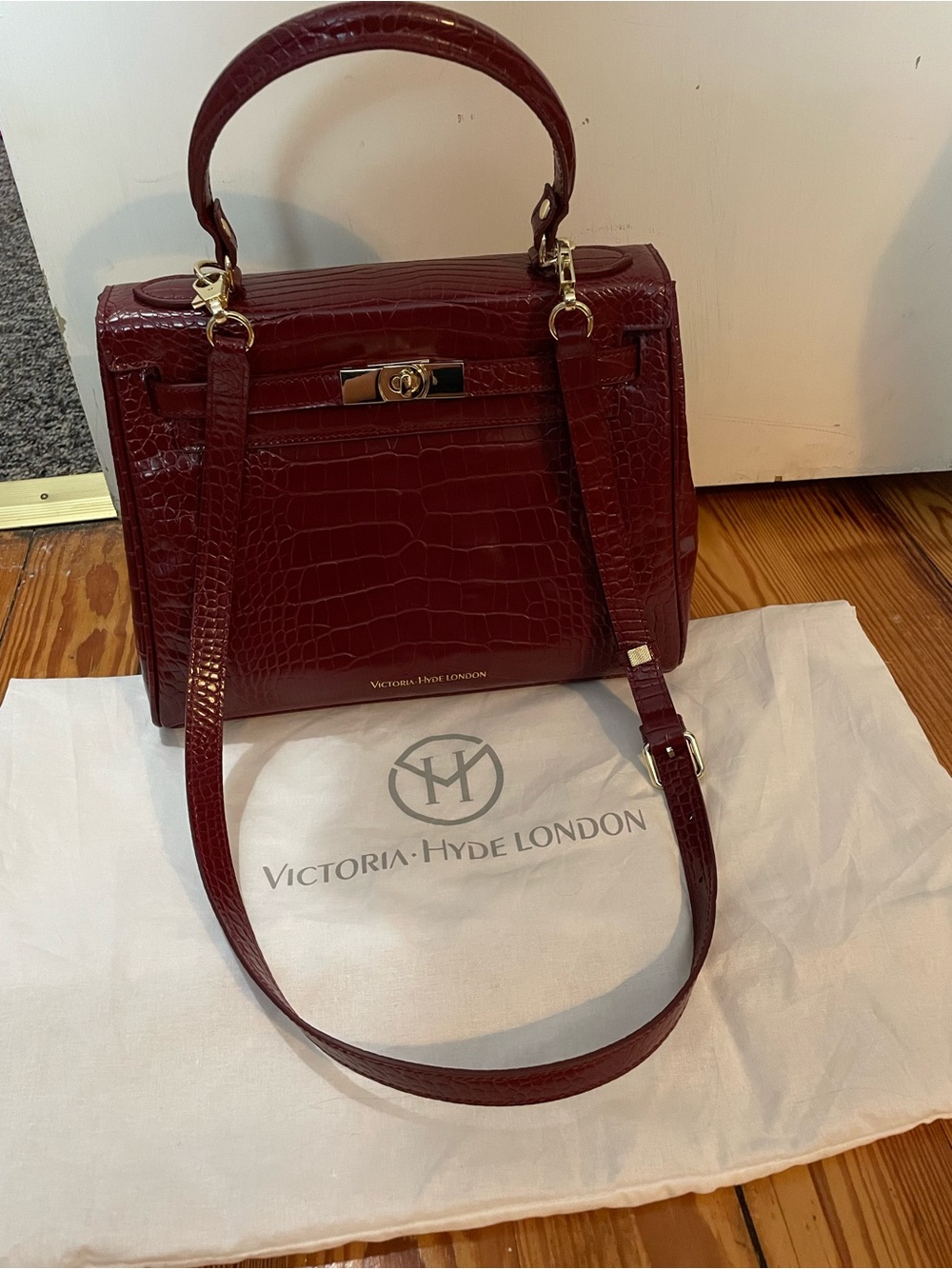 Victoria Hyde London Women's Burgundy Croc-Embossed Top-Handle Bag